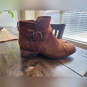 Born Rustic Brown Ankle Booties. LIKE NEW!